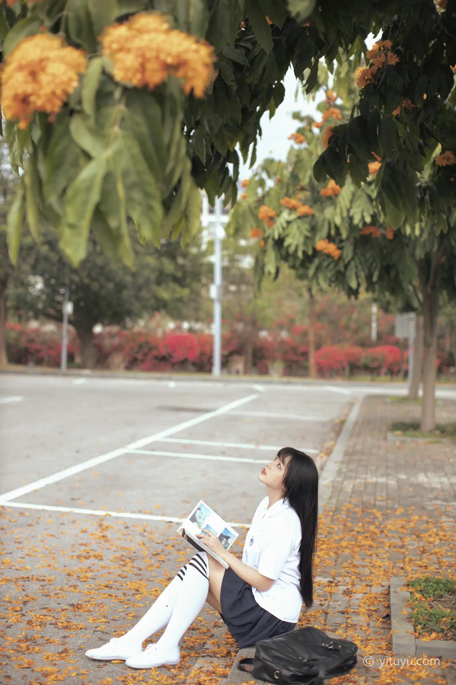 [YITUYU] 2021.04.28 Vol.046 – Flower Season Huang Ziqing#[27P]-24